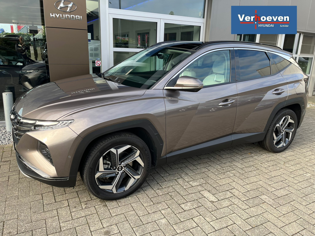 Hyundai Tucson Shine Sensation 4WD 6AT PHEV